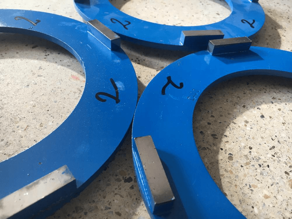 Fém kötésű szerszámok Levighetor Max géphez