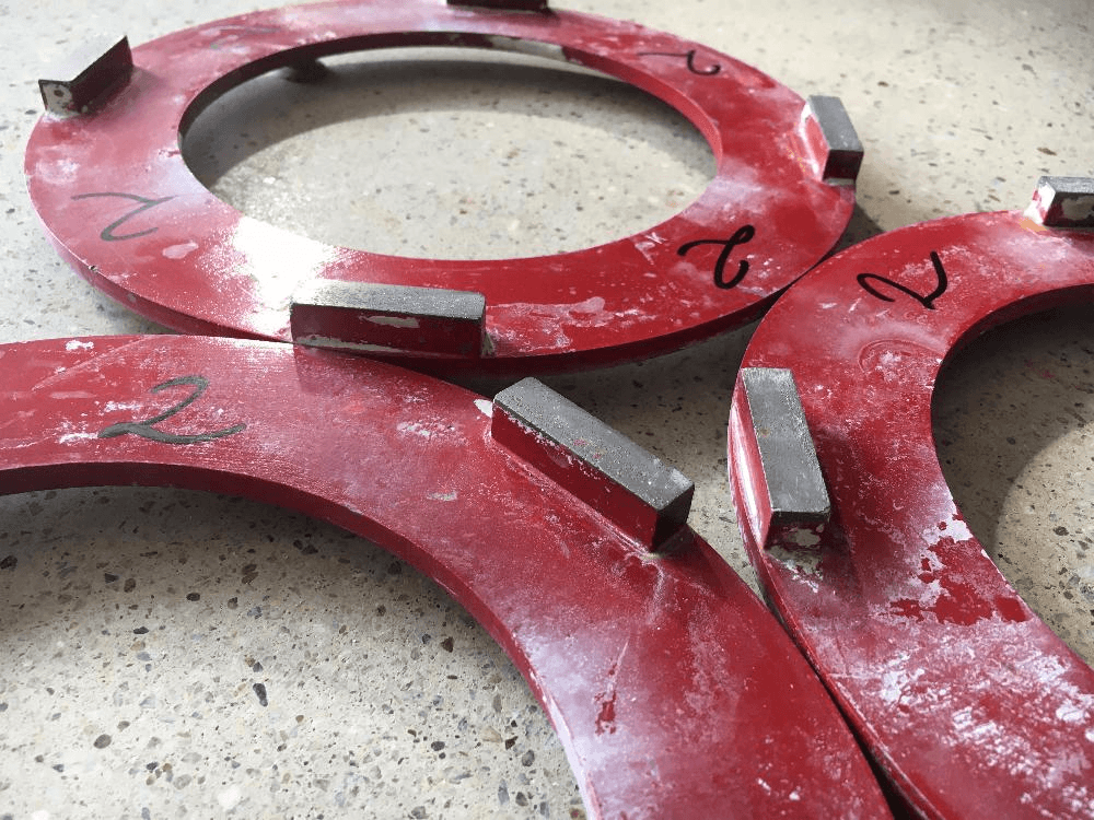 Fém kötésű szerszámok Levighetor Max géphez