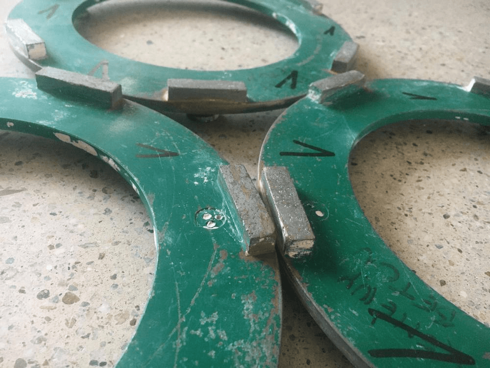 Fém kötésű szerszámok Levighetor Max géphez