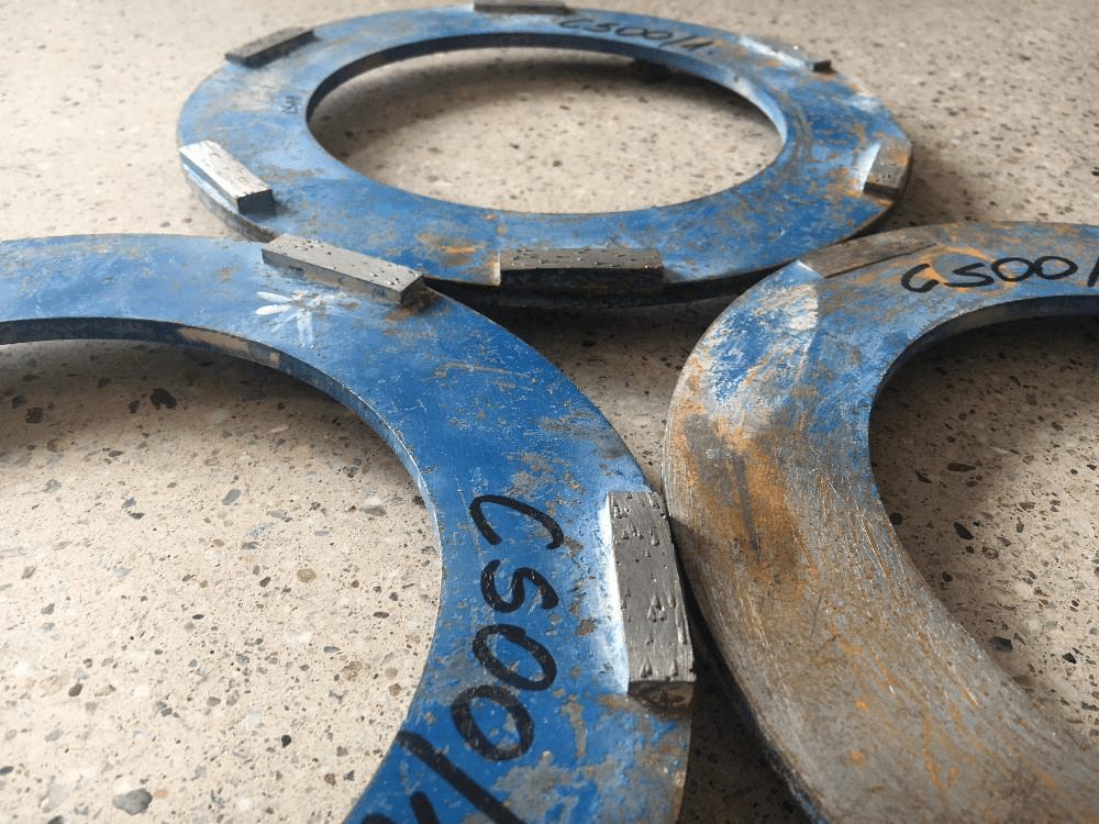 Fém kötésű szerszámok Levighetor Max géphez