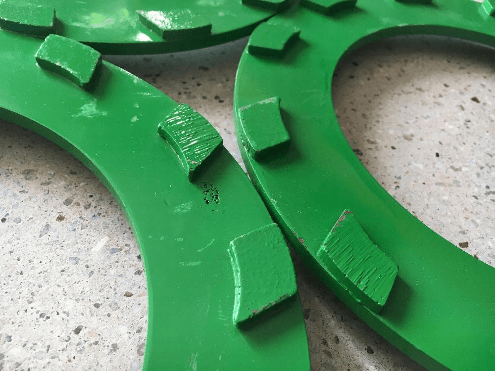 Fém kötésű szerszámok Levighetor Max géphez